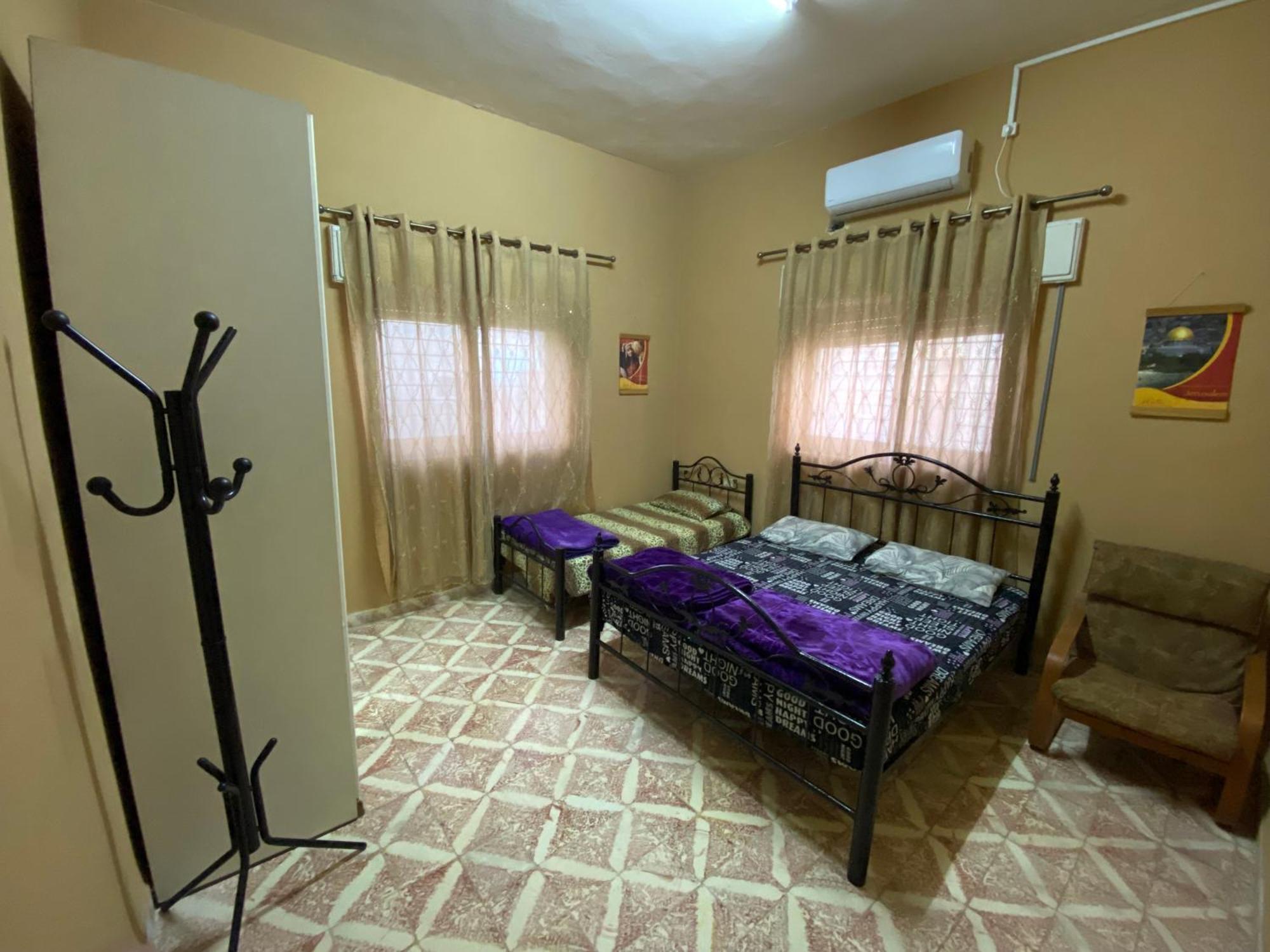 House Of Peace Hostel Витлеем Екстериор снимка
